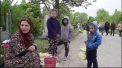 Printre oamenii veniti sa-si aminteasca de cei trecuti in nefiinta si-au facut loc si cersetorii. Acestia spun ca nevoile ii fac sa ceara din mila trecatorilor - VIDEO