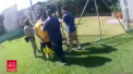 Un jucator de fotbal din Brazilia a fost arestat chiar de pe terenul de fotbal. El a fost incatusat pentru trafic de droguri in timpul unei partide disputate de echipa sa - VIDEO