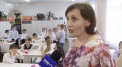 Mai bine de 20 de ani este inconjurata de zeci de copii, pe care, in afara de ecuatii si poezii, ii invata sa fie buni si prietenosi. Vorbim despre Tamara Martinici, invatatoare la un liceu din Colonita - VIDEO