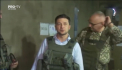Prima vizita a lui Vladimir Zelenski in zona de conflict in calitate de sef de stat cu vesta anti-glont si casca militara - VIDEO