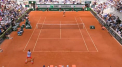Tenismenul elvetian, Roger Federer, s-a calificat in optimile de finala de la Roland Garros, dupa ce l-a invins, in trei seturi, pe adversarul sau din Norvegia. Si Rafael Nadal s-a bucurat de o victorie, in fata unui belgian - VIDEO