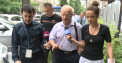 In graba si cu bodyguard. Cum a iesit Eduard Smirnov din sediul PSRM, unde a avut loc sedinta Comitetului Executiv al formatiunii - FOTO/VIDEO