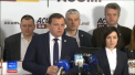 De dimineata situatia era incurcata pe arena politica de la Chisinau. In timp ce deputatii din blocul ACUM ii asteptau  pe socialisti la Parlament, acestia s-au intalnit, in secret, cu democratii. Dupa asta au iesit pe rand la declaratii. Reprezentantii PD au spus ca nu au discutat despre functii, iar cei din PSRM - ca inca nu stiau cu cine fac alianta - VIDEO