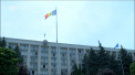 Cum ne-am pomenit cu o guvernare duala? Ziua de astazi a inceput prin decizia CC, care l-a suspendat din functie pe Igor Dodon, iar imediat Pavel Filip a dizolvat Parlamentul si a anuntat ca vom avea anticipate intr-o zi de vineri, pe sase septembrie. In timp, socialistii si cei din blocul ACUM erau in sedinta legislativului - VIDEO