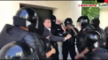 Imbranceli intre Andrei Nastase si Alexandru Pinzari. Ministrul de Interne din guvernul Sandu si seful IGP numit de guvernul Filip s-au incaierat dupa ce  un grup de politisti de la Directia Investigatii a anuntat ca sustine executivul condus de Maia Sandu - VIDEO