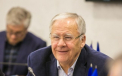 Dumitru Diacov ii raspunde lui Ion Sturza dupa ce acesta l-a intrebat „ de ce-si „rupe camasa“ pentru cei care i-au fost calai?": „Sper ca si pe tine, Ioane, te doare inima si retraiesti pentru partidul care a contribuit la crearea personalitatii tale”