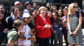 Angela Merkel da asigurari ca se simte ''foarte bine'', la o zi dupa o criza de tremurat