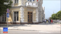 Dupa investigatia realizata de Rise Moldova, care a scos la iveala ca 13 milioane de lei au fost cheltuiti pentru premiile functionarilor de la primarie, responsabilii reactioneaza. Autoritatile municipale afirma ca adaosurile la salarii au fost necesare, din cauza lefurilor mici - VIDEO