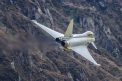 Doua avioane militare s-au ciocnit deasupra unei localitati din Germania. Un pilot a murit - VIDEO