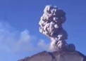 Doua explozii s-au produs in craterul vulcanic din Peru. Oamenii care locuiesc in preajma lui au fost evacuati - VIDEO