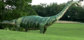 Un cunoscut om de afaceri din America si-a construit in curte un Jurassic Park