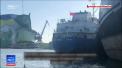 Un petrolier rusesc a fost sechestrat de Ucraina, in portul Ismail, din Marea Neagra. Autoritatile ucrainene spun ca acesta ar fi fost implicat in incidentul naval de anul trecut, din stramtoarea Kerci, cand trei nave ucrainesti au fost confiscate de rusi. Moscova ameninta cu un raspuns - VIDEO