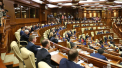 Cum se pregatesc deputatii de vacanta care incepe de la intai august: unii spun ca vor merge la mare, cu familia, in timp ce altii sustin ca se mai gandesc ce destinatie sa aleaga. Sunt si din cei care nu si-au facut bagajele, pentru ca se apropie localele, iar pregatirile sunt in toi - VIDEO