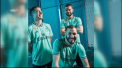 Real Madrid si-a prezentat cel de-al treilea echipament pentru noul sezon, care i-a infuriat pe fani. Acestia s-au aratat nemultumiti de faptul ca tricourile seamana foarte bine cu cele ale rivalei galacticilor din Liga Campionilor - VIDEO 
