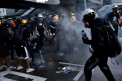 China ameninta manifestantii pro-democratie din Hong Kong: “Nu va jucati cu focul”