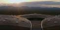 Unicul aeroport pentru tursim spatial a fost prezentat recent in Statele Unite. Spaceport America va avea spatii luxoase, cu mobiler modern si pereti din sticla - VIDEO