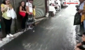 Ploile torentiale au facut prapad la Istanbul. Centrul orasului a fost inundat, iar o persoana a fost gasita inecata - VIDEO