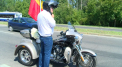 Pe un Harley-Davidson de peste 40 de mii de euro, fara placutele de inmatriculare si cu muzica sovietica. Cum a venit Renato Usatii la Chisinau sa marcheze 75 de ani de la operatiunea Iasi-Chisinau - VIDEO/GALERIE FOTO