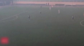 Scene groaznice la un meci din Brazilia. Intr-o partida din liga a treia, jucatorii au fost opriti de catre arbitru la doar sase minute de la start, dupa ce stadionul a fost cuprins de fum - VIDEO