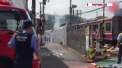 O coliziune dintre un tren si un camion in Japonia s-a soldat cu o persoana decedata si 30 ranite. In urma impactului, trei vagoane au deraiat. Politia locala a deschis o ancheta pentru a stabili cum mai exact s-a produs accidentul - VIDEO