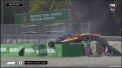 Scene socante pe un circuit de Formula 1 din Italia. Pilotul Alexander Peroni a fost aproape de o tragedie dupa ce monopostul sau a decolat si s-a invartit de trei ori in aer inainte sa cada pe gardul de protectie - VIDEO