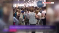 S-au calcat in picioare pentru cateva haine la promotie. S-a intamplat intr-un magazin din Rusia, unde sute de femei, ademenite de preturile extrem de mici, au uitat de bunele maniere - VIDEO