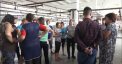 Angajatii unei fabrici de textile din Balti sunt revoltati, dupa ce nu si-au primit salariile pentru luna august si nici indemnizatiile de concediu. Oamenii au organizat un protest si i-au cerut socoteala directorului - VIDEO
