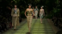 Desi abia am lasat rochiile si pantalonii scurti, marile case de moda si-au prezentat deja colectiile pentru sezonul primavara-vara la Saptamana Modei de la Milano. Designerii sunt tot mai aproape de natura - VIDEO