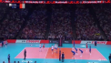 Meci incendiar la Campionatul Mondial de volei masculin. Selectionata Serbiei s-a calificat in marea finala dupa ce invins echipa Frantei in penultimul act al competitie, cu scorul de 3 la 2 - VIDEO