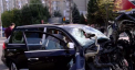 Ce se intampla pe strada Alba Iulia, acolo unde un troleibuz a ajuns pe trotuar, dupa ce a fost lovit de un Porsche. Imagini LIVE - VIDEO