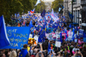 Protest cu mii de oameni in Londra. Votul asupra acordului de retragere a fost amanat - VIDEO