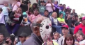 Momente de teroare si distractie in capitala Mexicului, unde strazile au fost cucerite pentru cateva ore de zombie. Localnicii s-au costumat care mai de care mai inspaimantator si au participat la parada care are loc anual - VIDEO