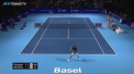Roger Federer s-a calificat in semifinalele turneului ATP fara sa evolueze. Compatriotul sau, Stan Wawrinka s-a retras din competitie inainte de marele duel din cauza durerilor de spate - VIDEO