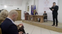 Departe de fotoliile de la guvernare, democratii incearca sa-si incurajeze membrii sa nu se dea batuti. In campania dinaintea turului doi de scrutin, Pavel Filip si-a adunat pretendentii PD la primariile din tara ca sa le spuna ca partidul isi va reveni - VIDEO