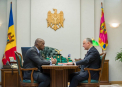Igor Dodon s-a intalnit cu Ambasadorul SUA in RM, Dereck J. Hogan: „L-am informat despre riscurile unei eventuale demiteri a Guvernului Republicii Moldova” - FOTO