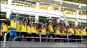 Fotbalistii clubului Sheriff Tiraspol au primit trofeul si medaliile de campioni, dupa ce au castigat titlul in Divizia Nationala pentru a 18-a oara. Ceremonia a avut loc dupa incheierea partidei cu Petrocub, care s-a termiant indecis, scor 1 la 1 - VIDEO