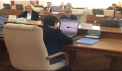 Inainte de examinarea motiunii de cenzura depusa de PSRM, cabinetul de ministri s-a intrunit la prima ora a diminetii. In doar 40 de minute, guvernul Sandu a votat, cu viteza excesiva, 20 de proiecte - VIDEO