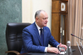 Igor Dodon, prezent la prima sedinta a Guvernului Chicu care a avut loc departe de ochii presei. Imaginile, publicate pe internet: "Eu personal nu am de gand sa ma implic in activitatea dvs., daca este necesar de suport, imi spuneti, eu o sa vin si o sa va ajut"