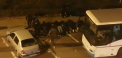 Scene violente s-au derulat la Pitesti, Romania. Zeci de suporteri ai echipei Petrolul Ploiesti au facut scandal pe strazi, iar fortele de ordine au intervenit ca sa calmeze spiritele - VIDEO