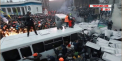 Ucraina comemoreaza victimele protestelor de pe Maidan. Oamenii au depus flori, in memoria zecilor de persoane care si-au pierdut viata in timpul manifestatiilor de amploare, numite „Revolutia demnitatii” - VIDEO