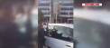 Asa ceva vezi mai rar. Un copac a aparut in mijlocul unui automobil, in Franta. Politia a facut lumina in acest caz si a explicat ca este vorba de o opera de arta a unor actori locali - VIDEO