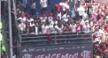 Flamengo a dat o petrecere-monstru la revenirea in Brazilia, dupa ce a castigat Cupa Libertadores! Jumatate de milion de oameni au iesit in strada sa celebreze, iar petrecerea s-a incheiat cu bataie - VIDEO