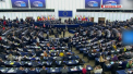 Noua Comisie Europeana a fost votata la Strasbourg.  Comisia este formata din 26 de comisari, intre care 15 barbati si 11 femei 