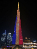 Cea mai inalta cladire din lume, Burj Khalifa din Dubai, a fost luminata in culorile steagului Romaniei, de Ziua Nationala