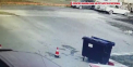 Momentul in care un tir intra pe contrasens si provoaca un accident mortal - VIDEO