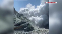 Momente de cosmar pe una dintre cele mai vizitate insule din Noua Zeelanda. Cel putin cinci oameni au murit, iar mai multi au fost raniti, dupa ce un vulcan a erupt - VIDEO