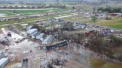 Mai multe zone din Statele Unite au fost afectate de tornade. Trei oameni au murit pana acum, iar mii de familii au ramas fara locuinte - VIDEO