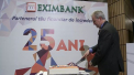 De 25 de ani EXIMBANK este partenerul tau financiar de incredere. La aniversarea bancii, clientii cei mai fideli au fost alaturi pentru a sarbatori impreuna aceasta zi importanta - VIDEO