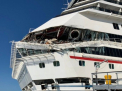 Momentul in care 2 vase uriase de croaziera se izbesc intr-un port. Pasagerii, evacuati -VIDEO