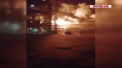 Un atac cu rachete a avut loc noaptea trecuta la o rafinarie de petrol din Siria. Zeci de pompieri au avut nevoie de ore in sir pentru a potoli valavataia - VIDEO